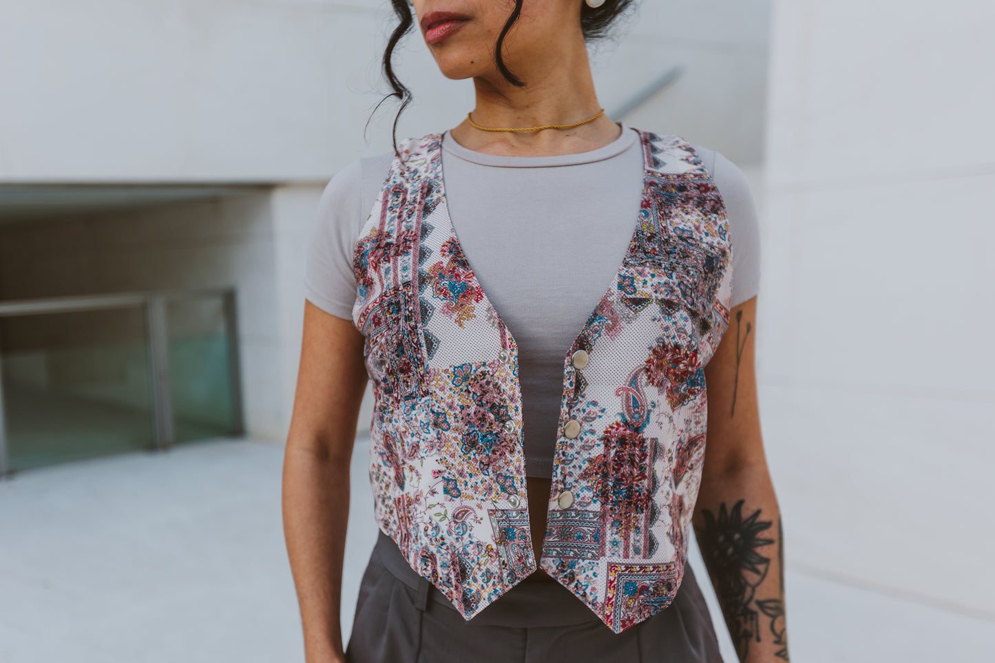 GLAM VEST